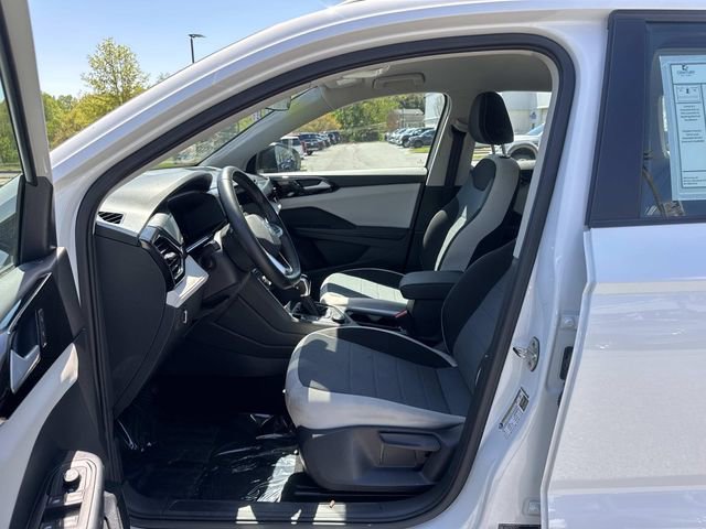 Used 2025 Volkswagen Taos S AWD/4WD image 17