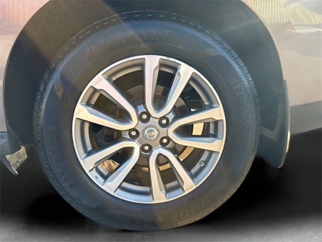 Used 2014 Nissan Pathfinder SL w/ SL Tech Package image 9