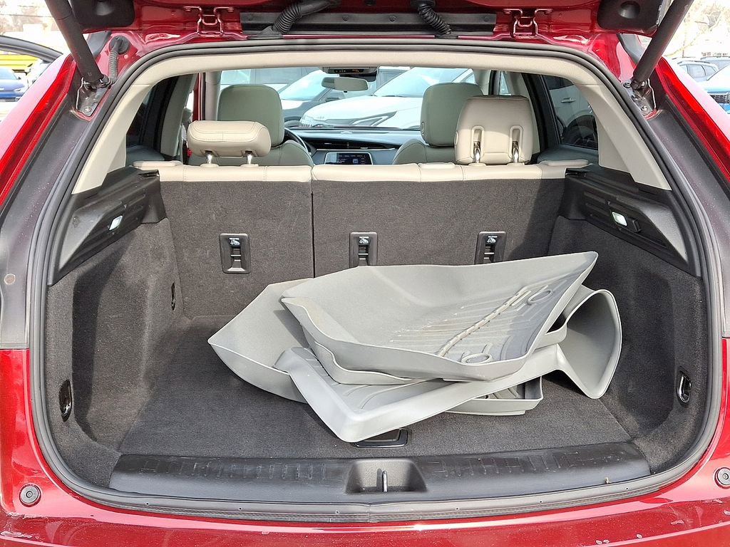 Used 2023 Cadillac XT4 Luxury w/ Cold Weather Package image 30