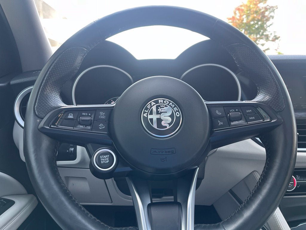 Used 2021 Alfa Romeo Stelvio Sprint w/ Nero Edizione AWD/4WD image 25