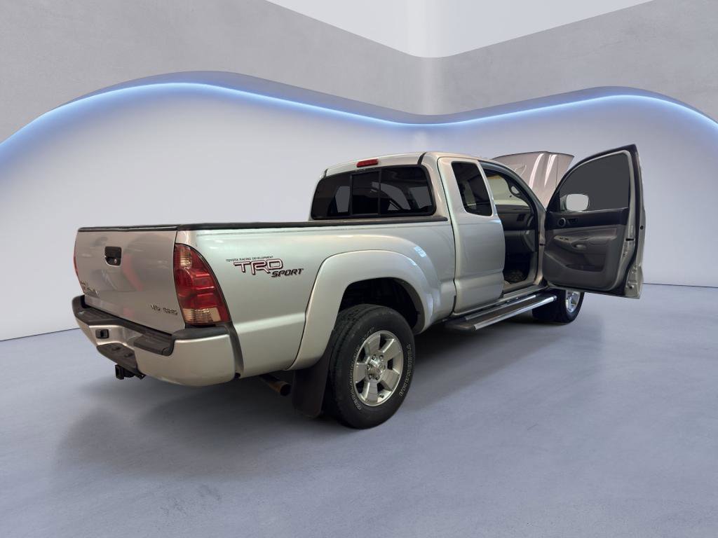 Used 2006 Toyota Tacoma PreRunner RWD image 12