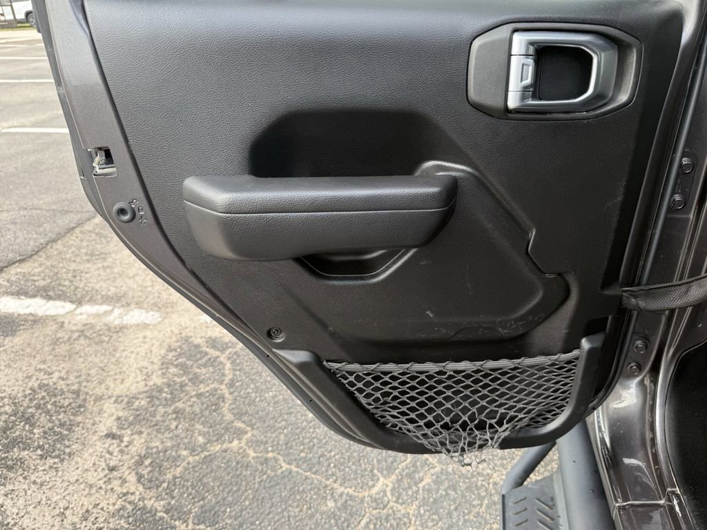 Used 2023 Jeep Wrangler Sport S image 23