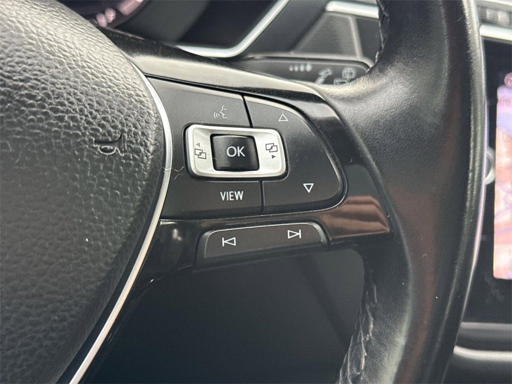 Used 2019 Volkswagen Tiguan SEL image 36
