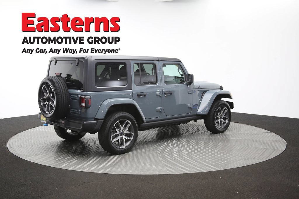 Used 2024 Jeep Wrangler Unlimited w/ Convenience Group AWD/4WD image 42