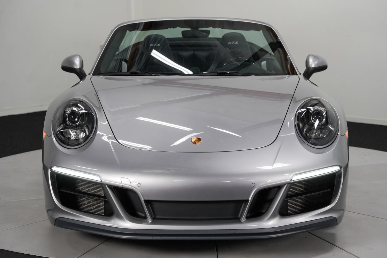 Used 2019 Porsche 911 Carrera GTS RWD image 9
