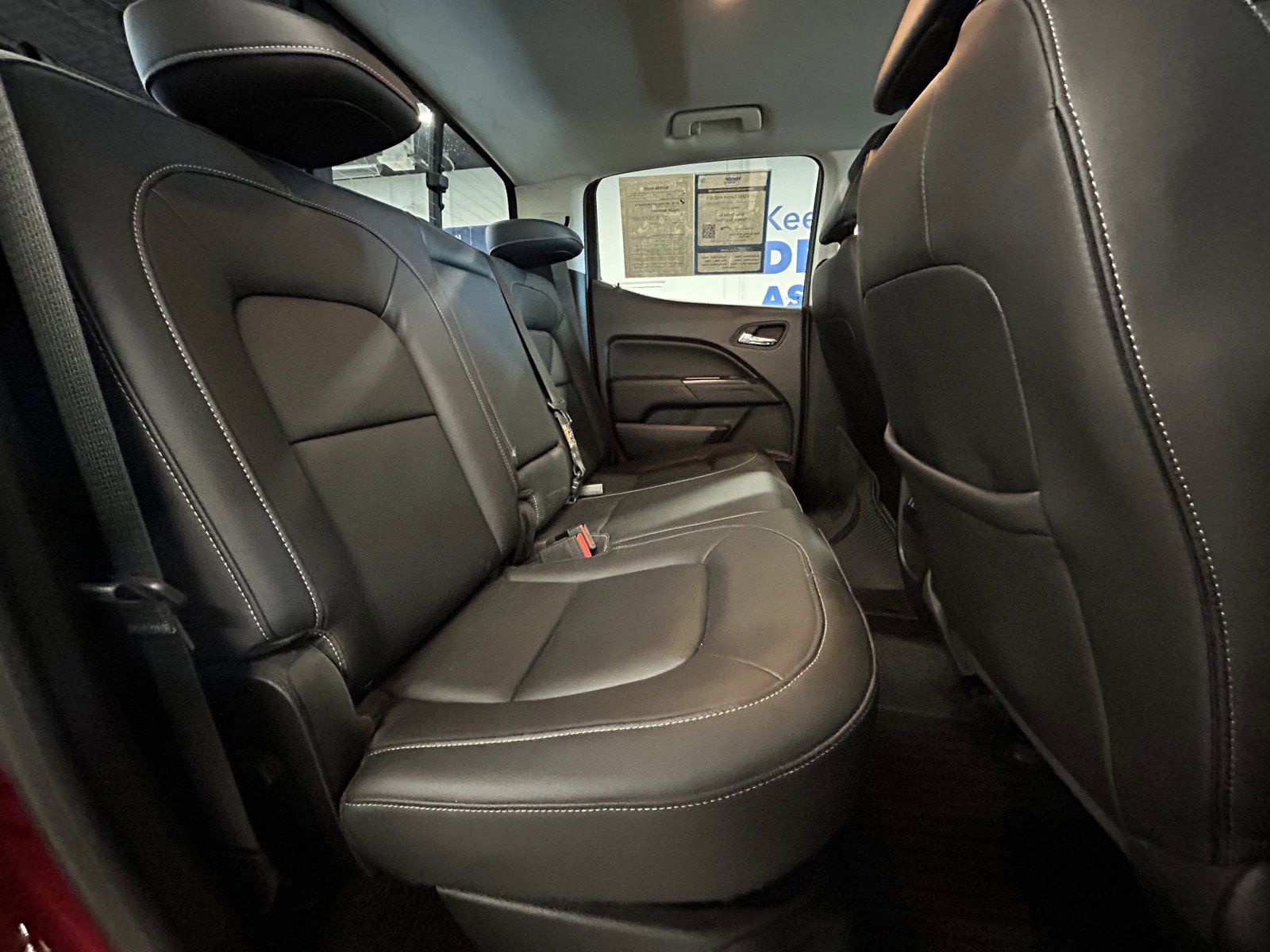 Used 2016 GMC Canyon SLT image 18