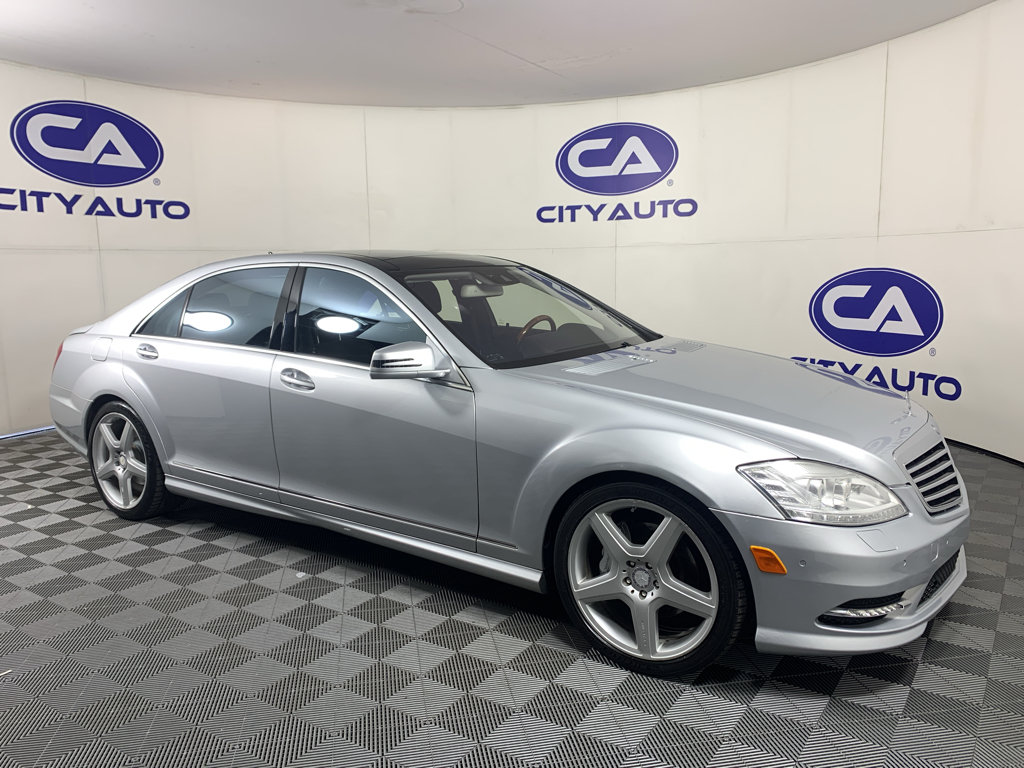 Used 2011 Mercedes-Benz S 550 image 1