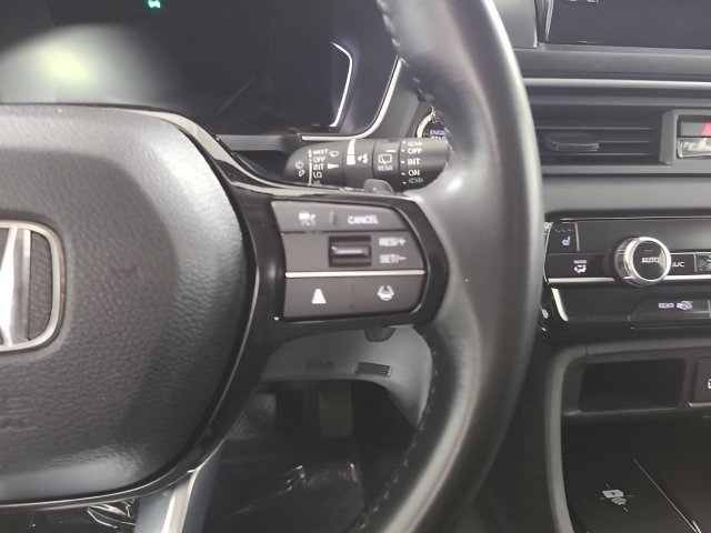 Used 2025 Honda Pilot EX-L image 25