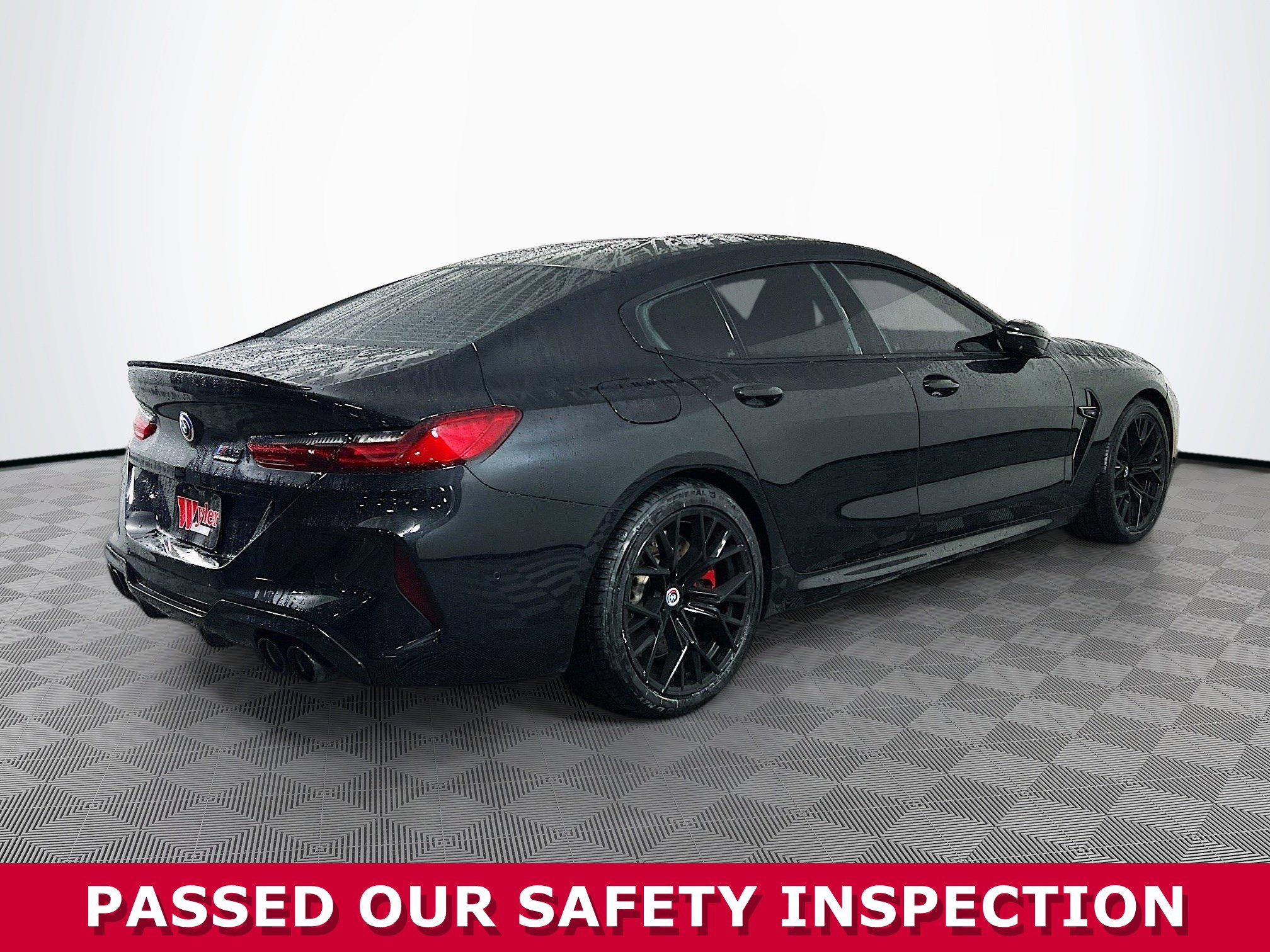 Used 2022 BMW M8 Gran Coupe xDrive Competition w/ M Driver's Package image 32