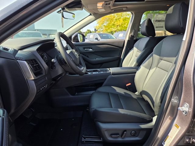 New 2026 Nissan Rogue Dark Armor FWD image 7
