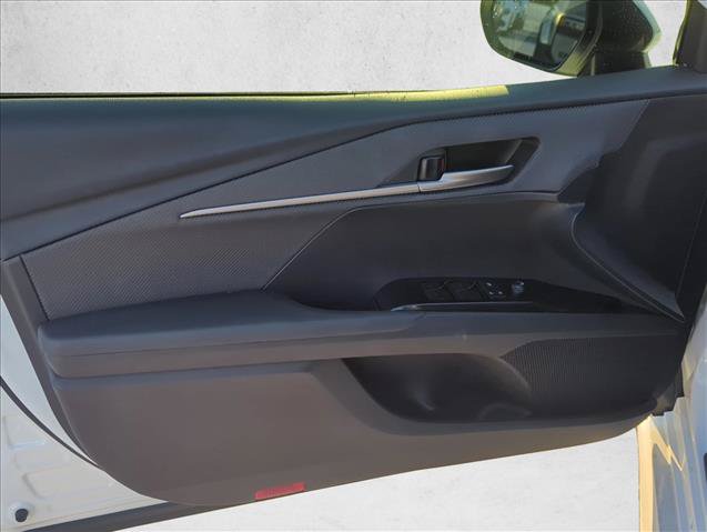 Used 2025 Toyota Camry SE FWD image 7
