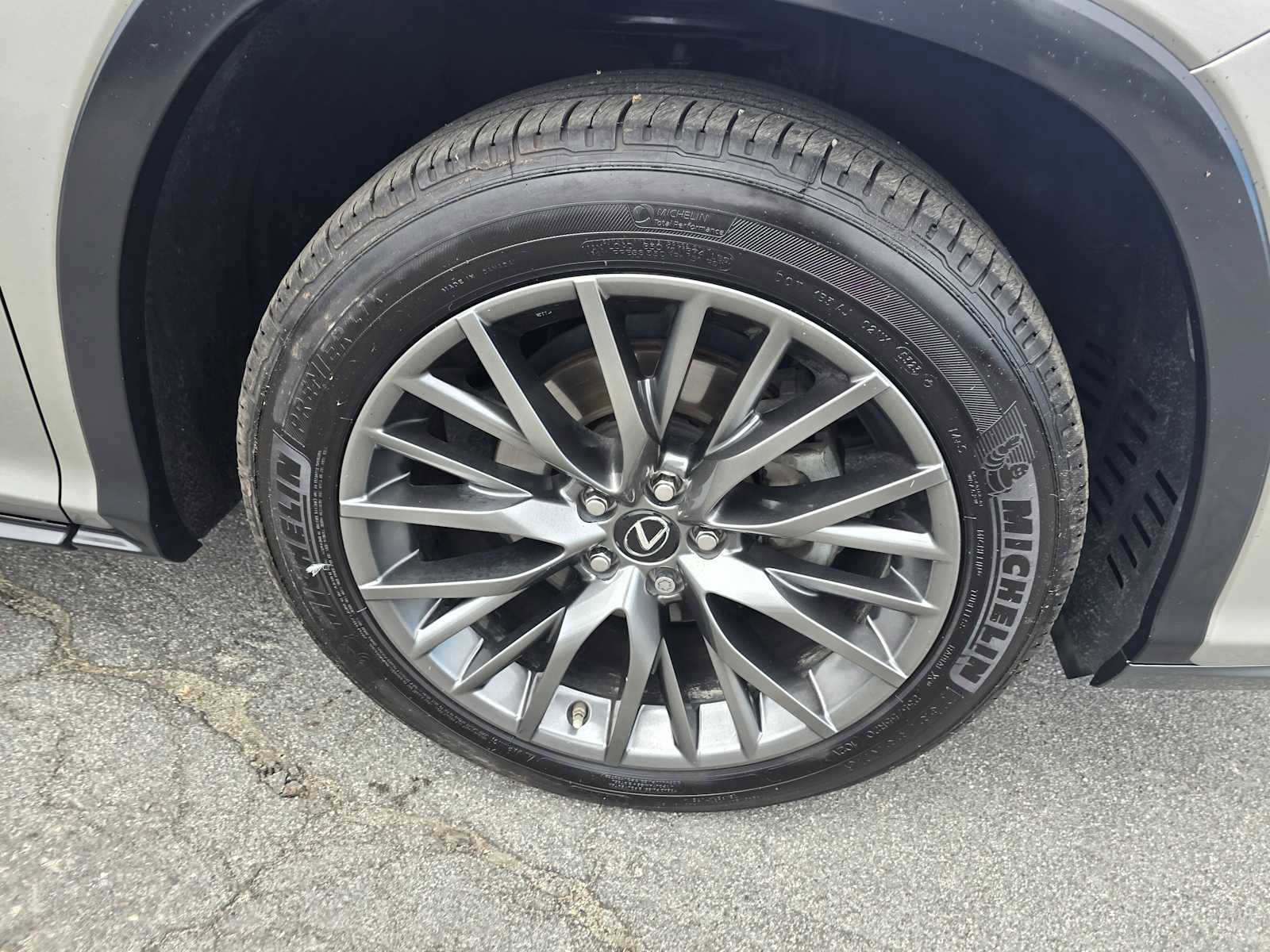Used 2017 Lexus RX 450h F Sport image 9