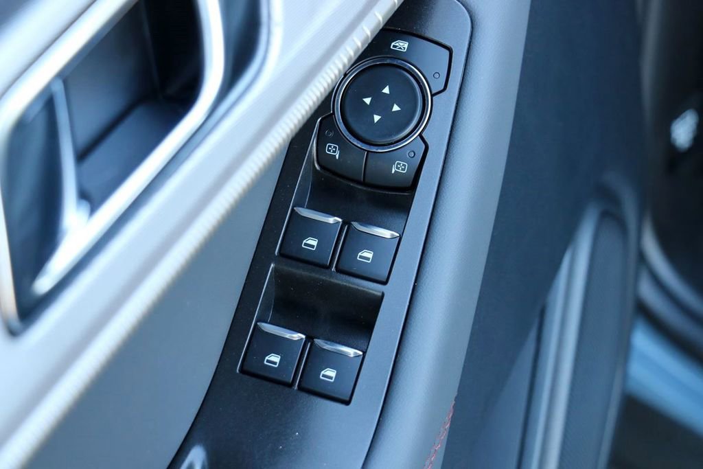 New 2026 Ford Explorer Active AWD/4WD image 15