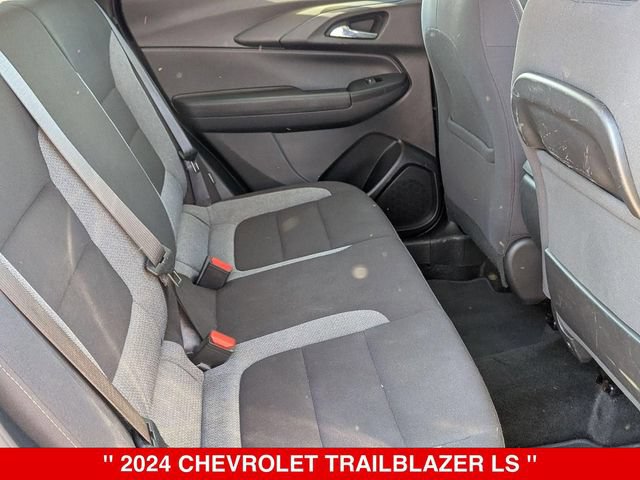 Used 2024 Chevrolet TrailBlazer LS AWD/4WD image 32