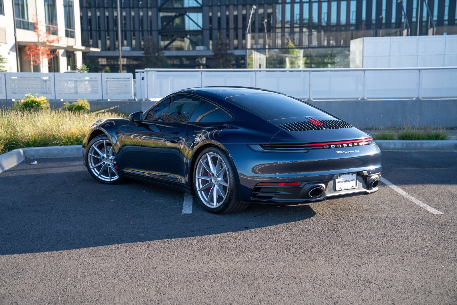 Used 2020 Porsche 911 Carrera 4S AWD/4WD image 3
