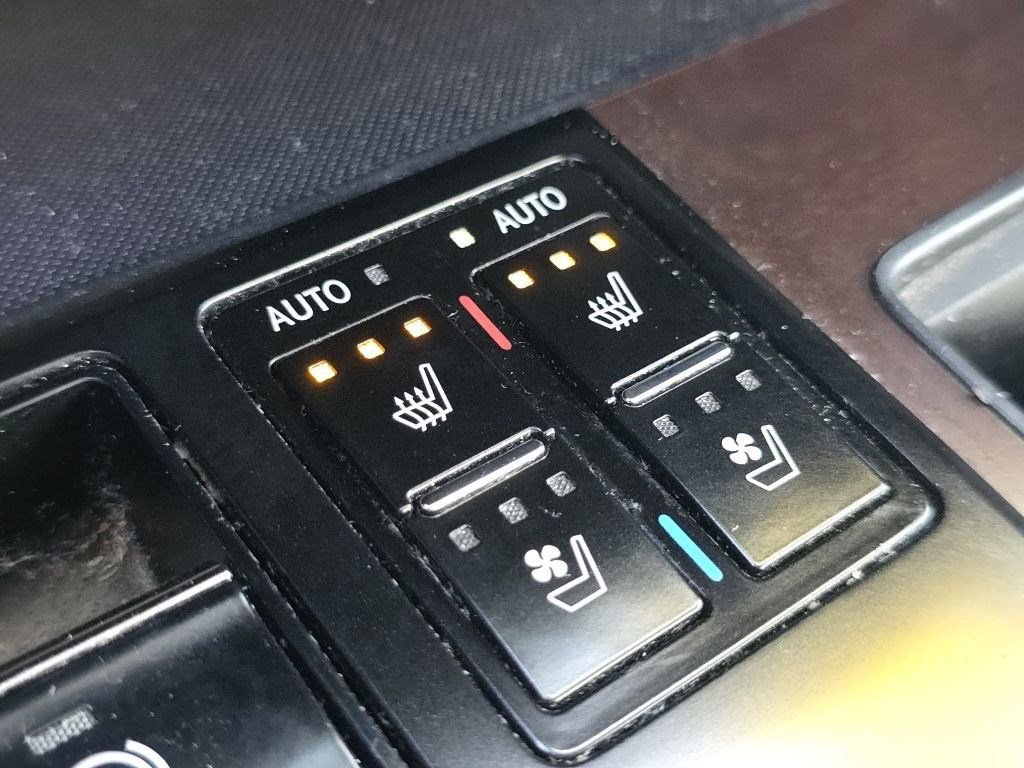 Used 2021 Lexus RX 350 AWD w/ Premium Package image 4