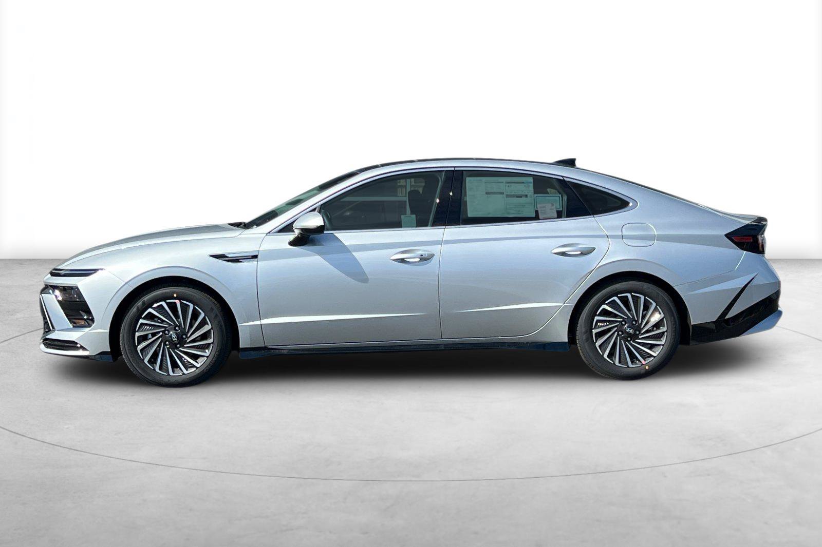 New 2026 Hyundai Sonata SEL FWD image 3