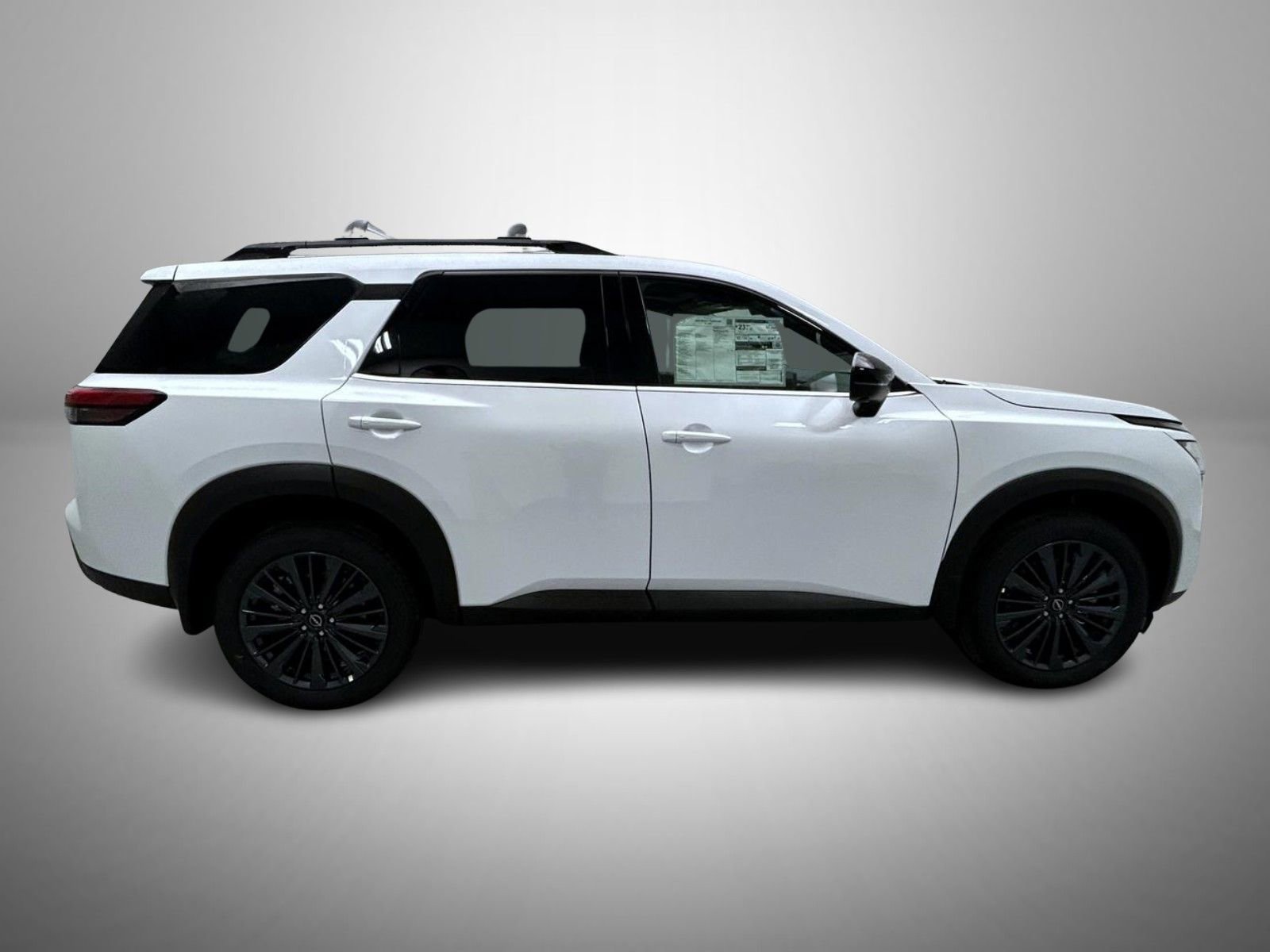 New 2026 Nissan Pathfinder SL image 4