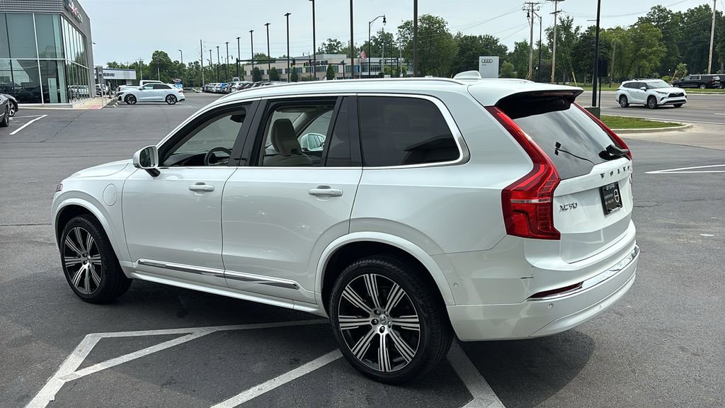 Used 2023 Volvo XC90 T8 Plus AWD/4WD image 4
