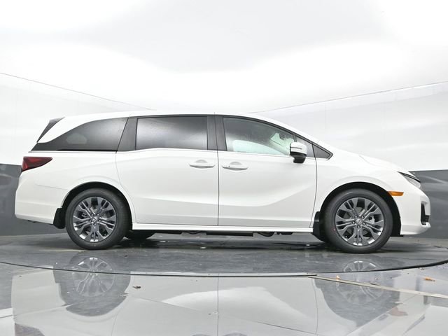 New 2026 Honda Odyssey Touring image 25