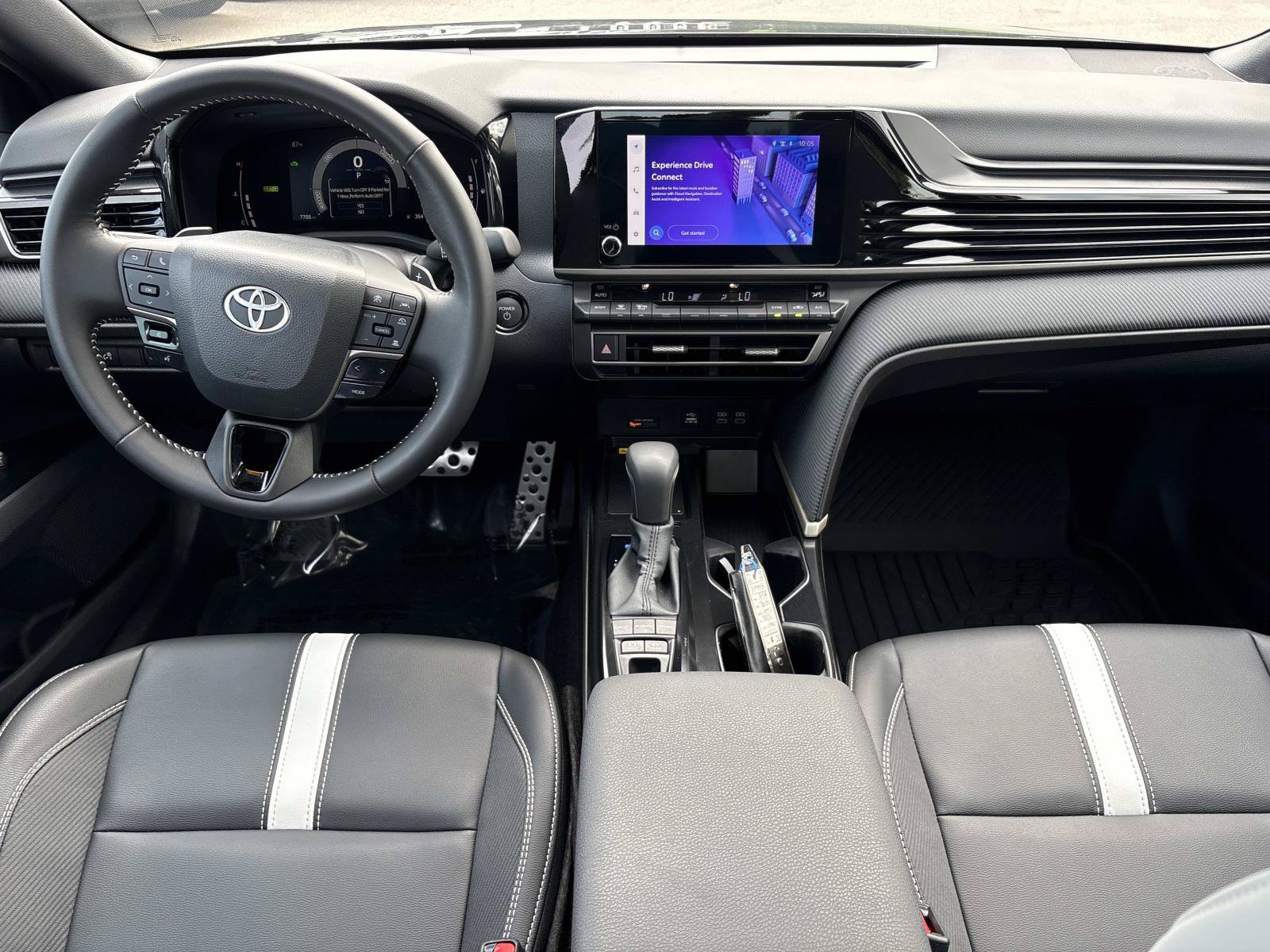Used 2026 Toyota Camry SE FWD image 30