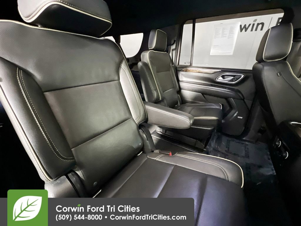 Used 2022 Chevrolet Suburban Premier image 17