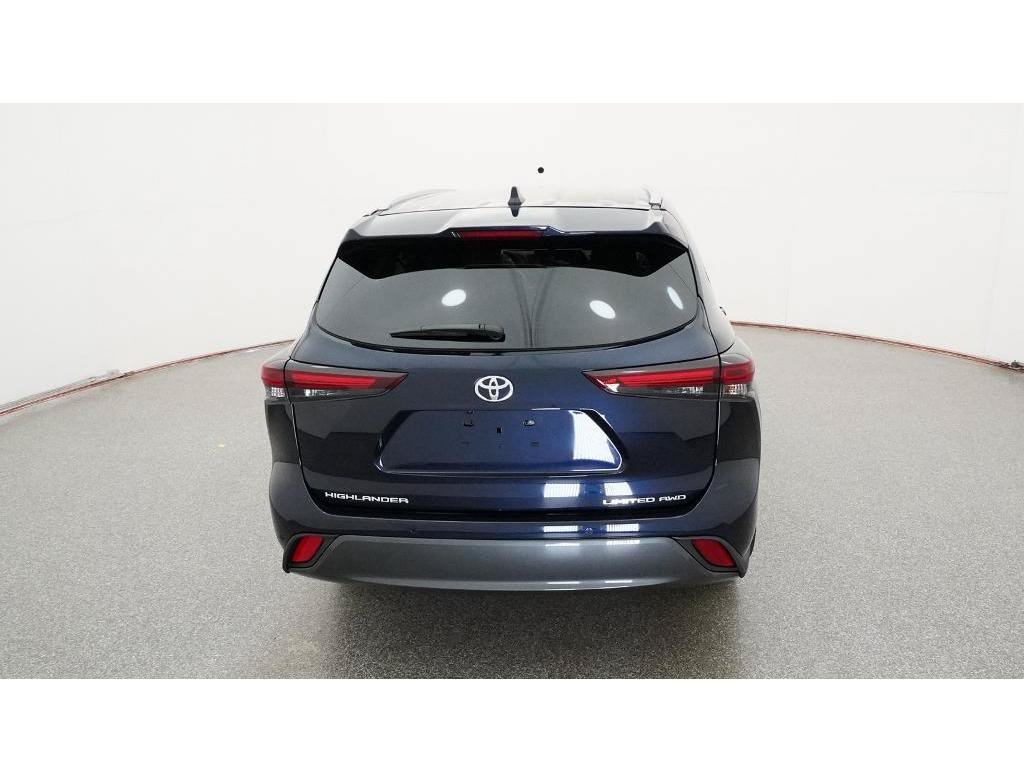 New 2026 Toyota Highlander Limited AWD/4WD image 7