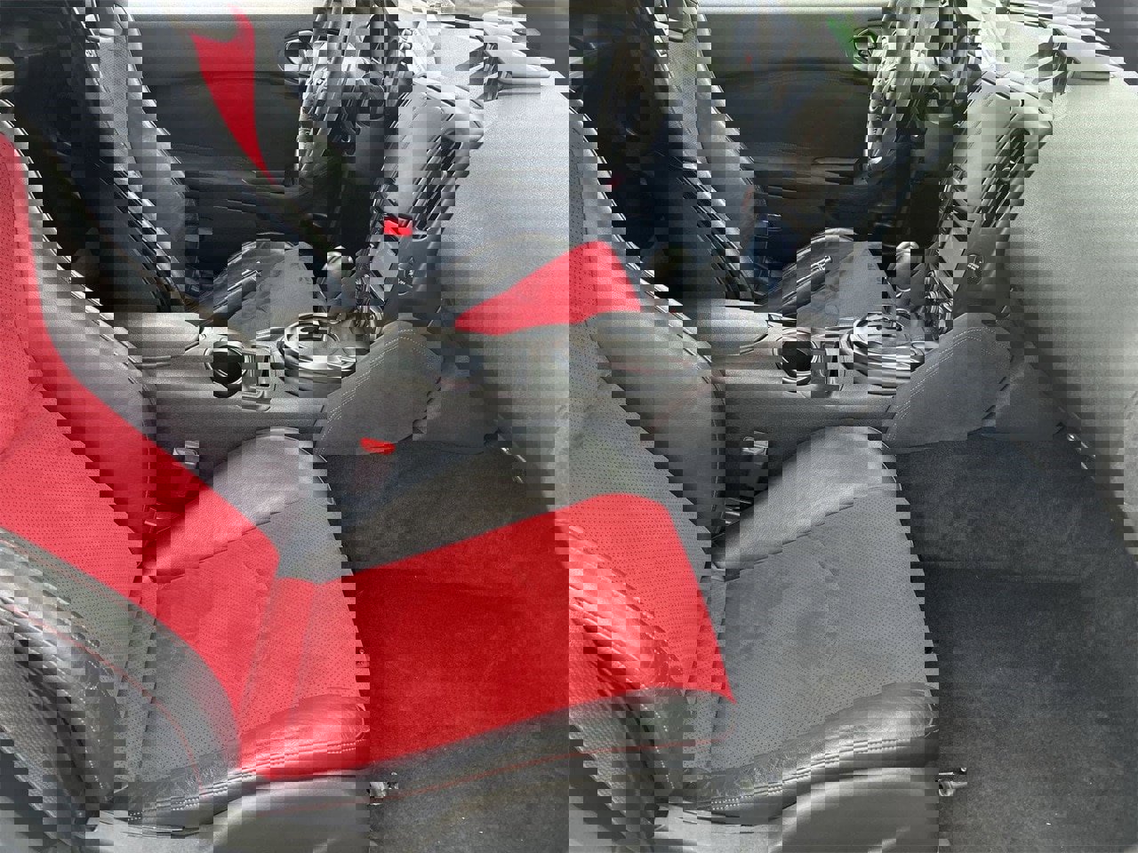 Used 2017 Nissan 370Z NISMO image 9