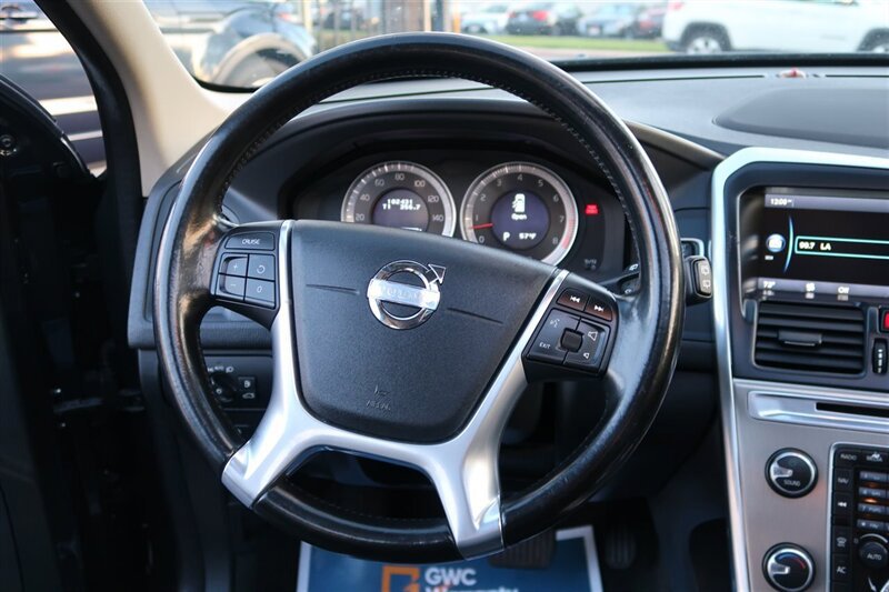 Used 2013 Volvo XC60 T6 AWD/4WD image 8