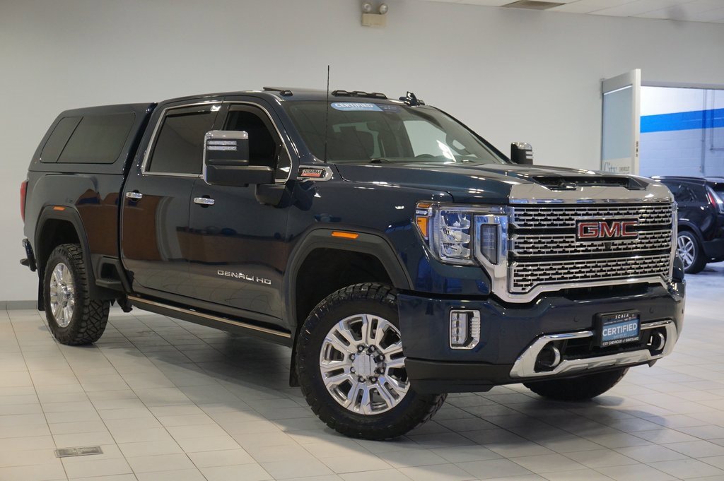 Used 2023 GMC Sierra 3500 Denali w/ Denali Ultimate Package image 3
