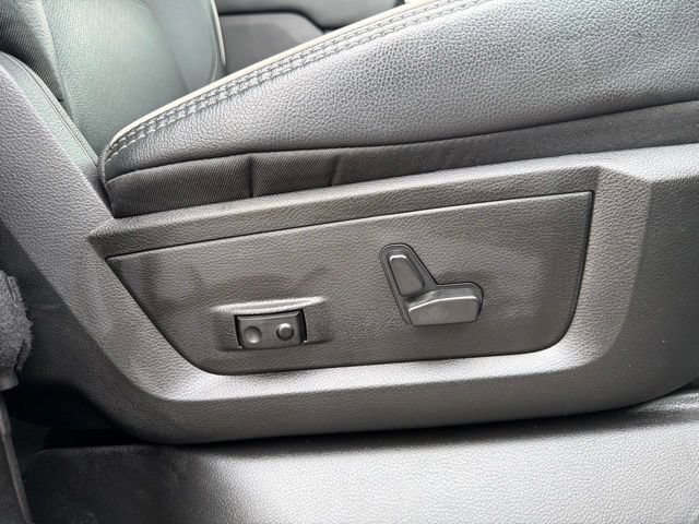 Used 2025 RAM 2500 Laramie w/ Night Edition AWD/4WD image 40