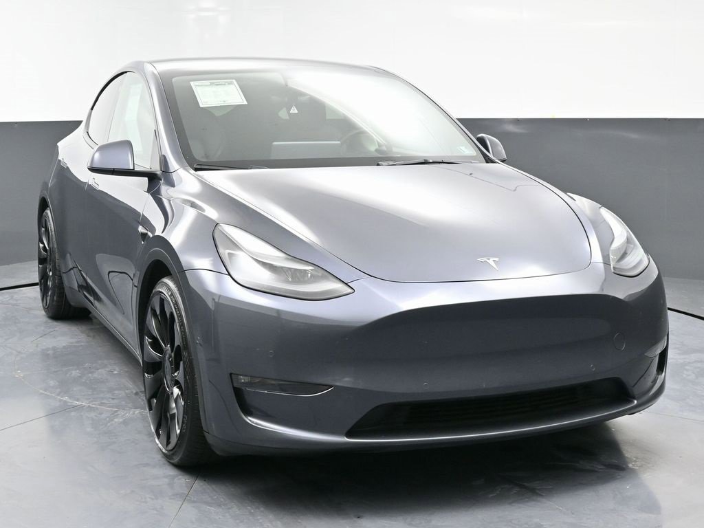 Used 2022 Tesla Model Y Performance image 3