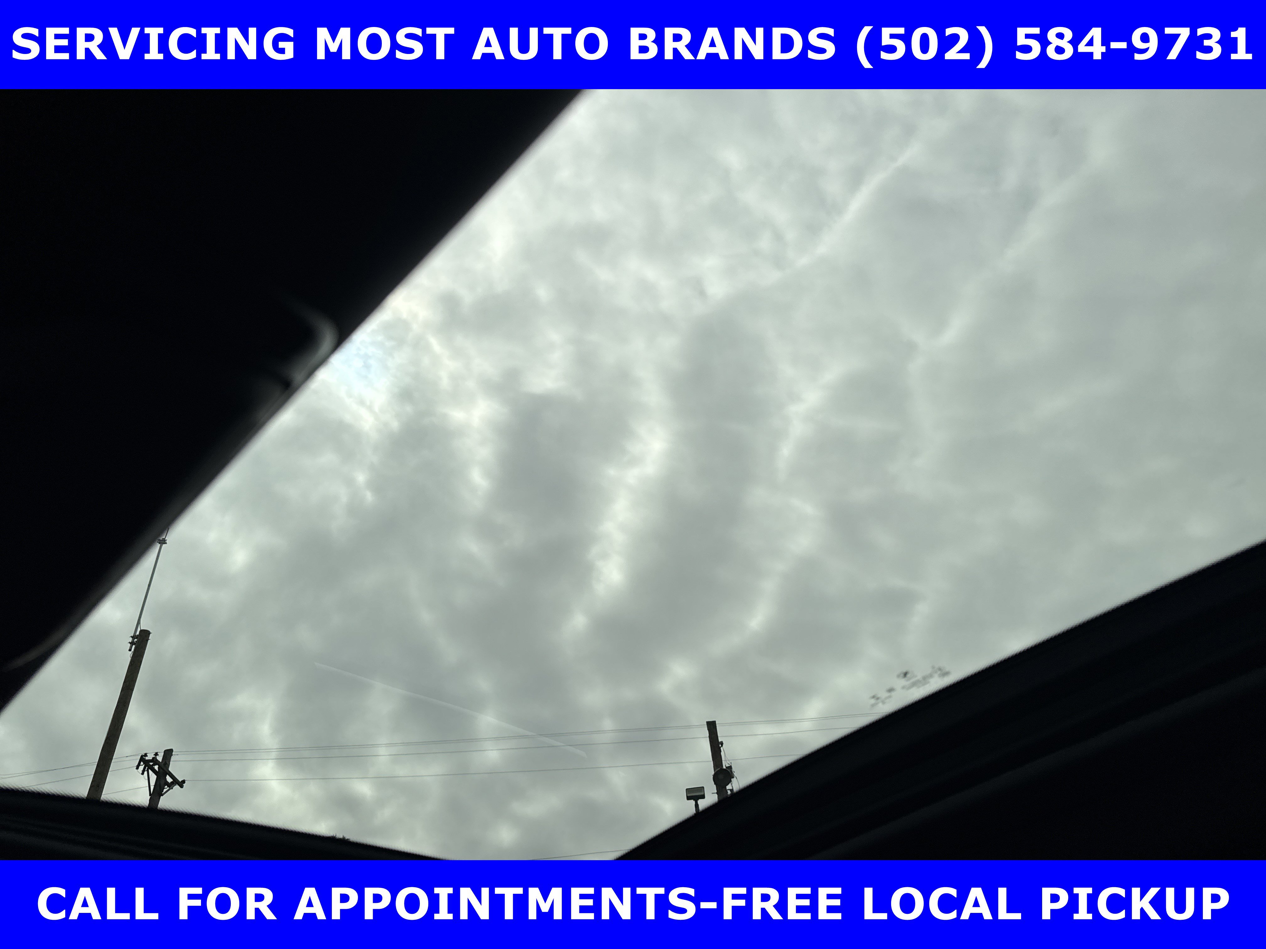 Used 2019 BMW 330i Sedan w/ Convenience Package RWD image 11