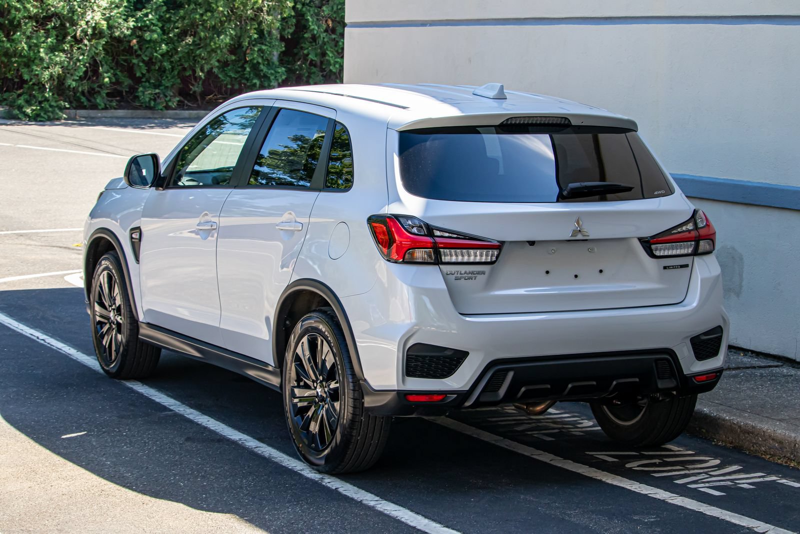 New 2026 Mitsubishi Outlander Sport LE AWD/4WD image 6