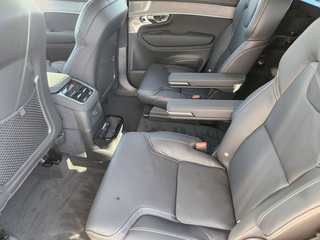 New 2026 Volvo XC90 T8 Ultra w/ Lounge Package image 18