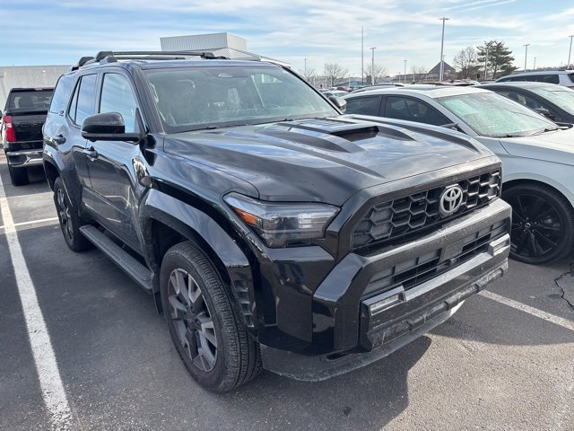 Used 2025 Toyota 4Runner TRD Sport Premium image 2