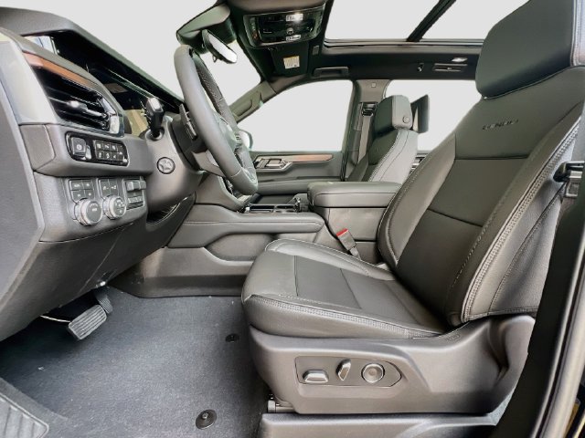 New 2026 GMC Yukon XL Denali w/ Denali Reserve Package AWD/4WD image 15