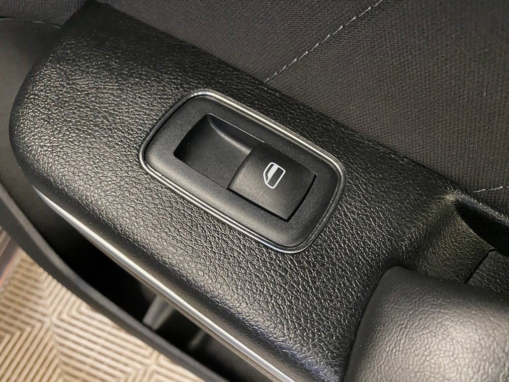 Used 2023 Dodge Charger SXT image 16