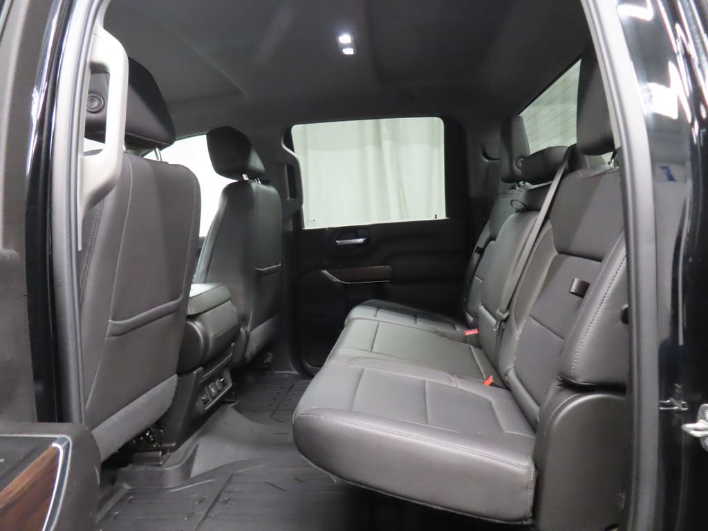 Used 2022 GMC Sierra 3500 SLT w/ X31 Off-Road Package AWD/4WD image 10