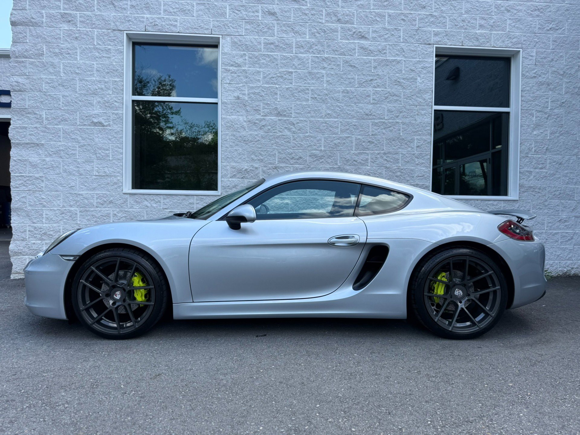 Used 2014 Porsche Cayman image 4
