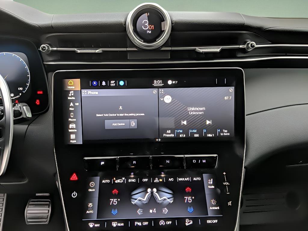 New 2023 Maserati Grecale GT image 22