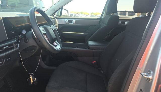 Used 2024 Hyundai Santa Fe SE image 5