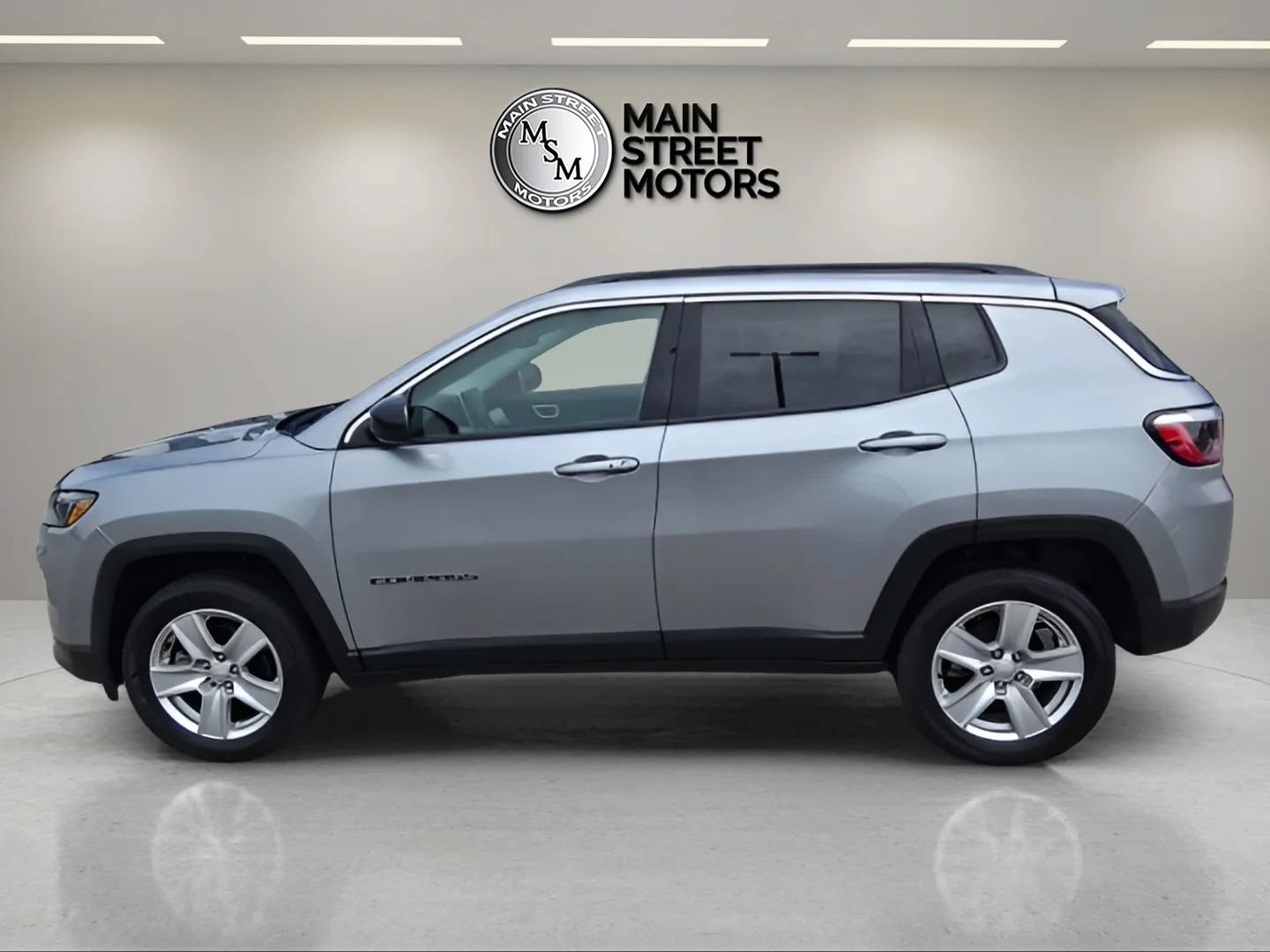 Used 2022 Jeep Compass Latitude AWD/4WD image 2