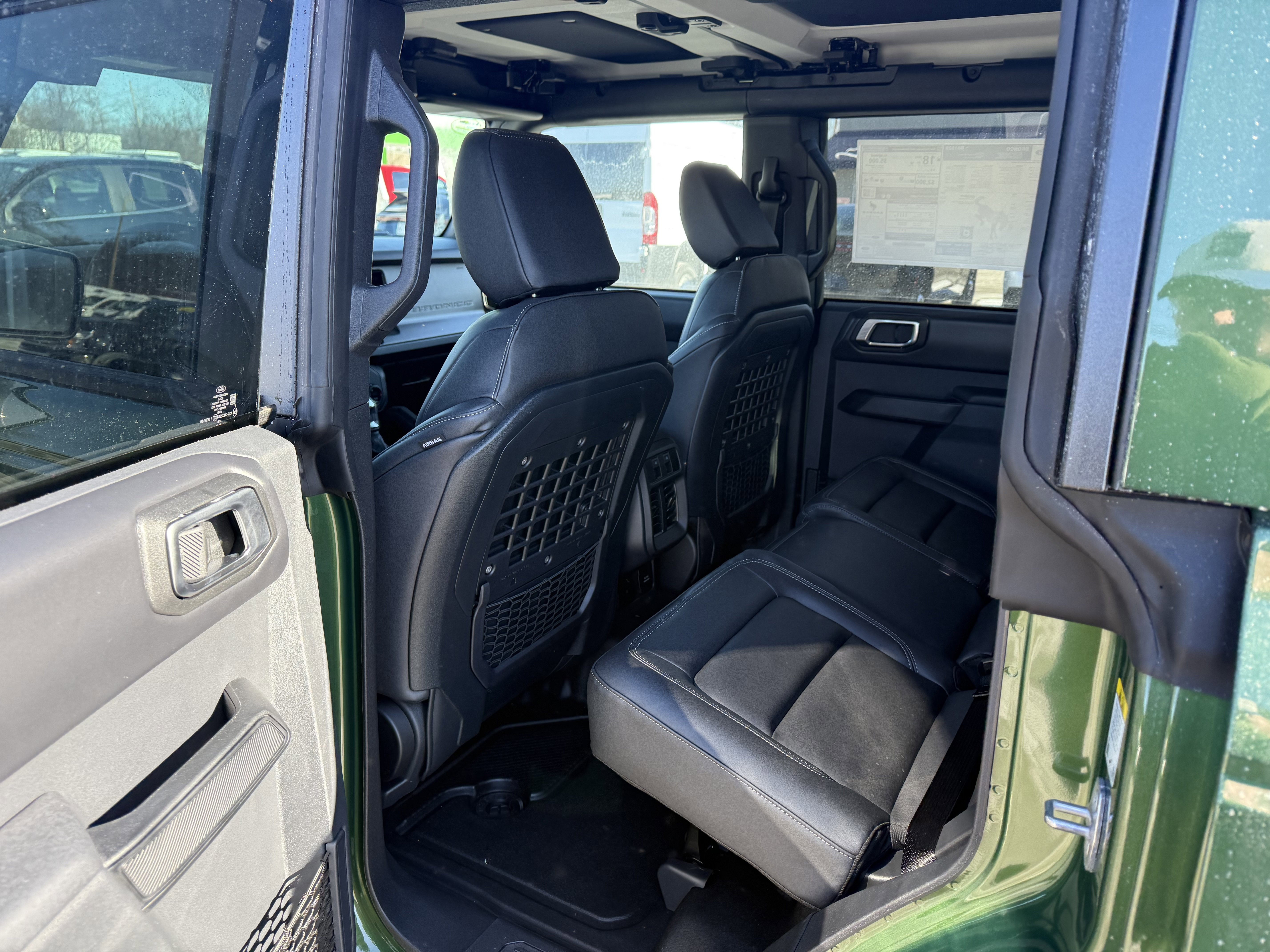 New 2025 Ford Bronco Big Bend w/ Black Diamond Package AWD/4WD image 8