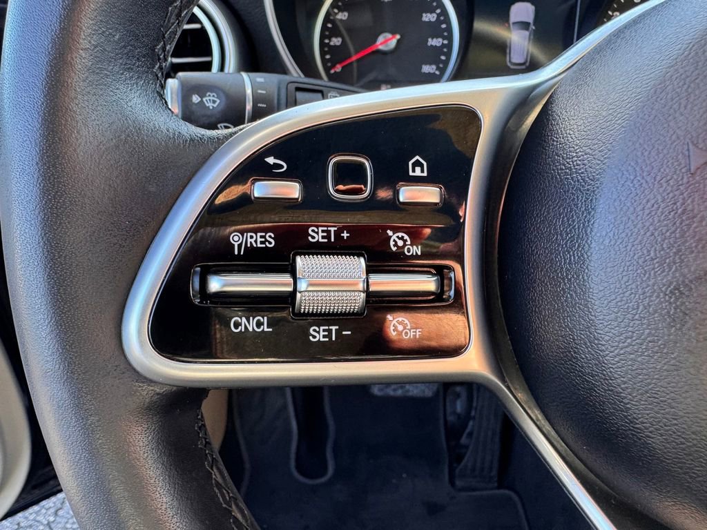 Used 2022 Mercedes-Benz GLC 300 image 15