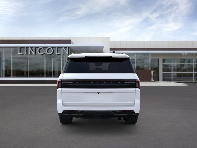 New 2026 Lincoln Navigator Reserve w/ Jet Appearance Package AWD/4WD image 5