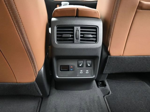 Certified 2026 Nissan Rogue Platinum w/ Platinum Premium Package AWD/4WD image 24