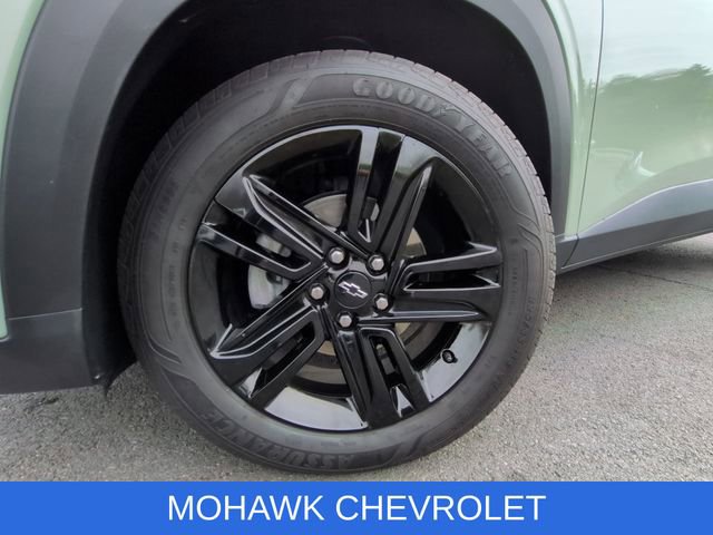Used 2026 Chevrolet Trax ACTIV w/ Driver Confidence Package FWD image 32
