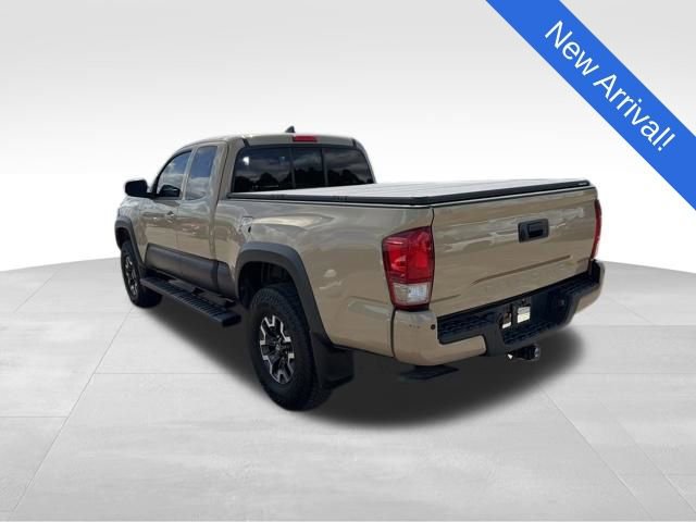Used 2017 Toyota Tacoma TRD Off-Road w/ Premium & Technology Package AWD/4WD video 4