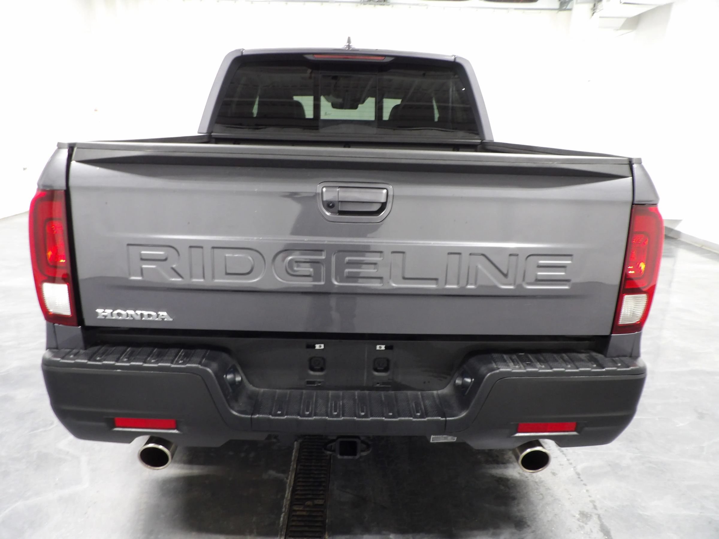 Used 2025 Honda Ridgeline RTL image 8